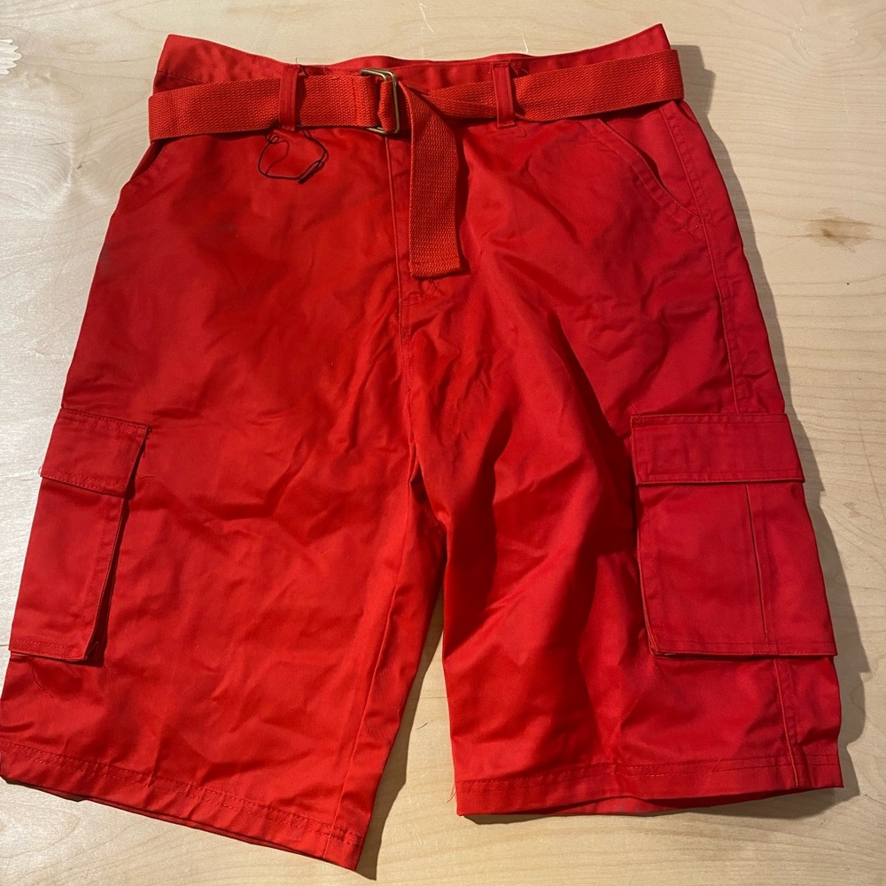 Blac Lacquer Men's Red Cargo Shorts 38 (GG)